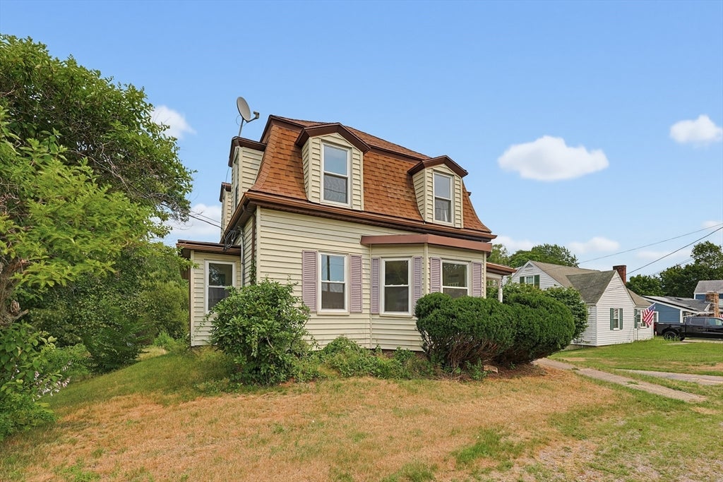 358 W Main St