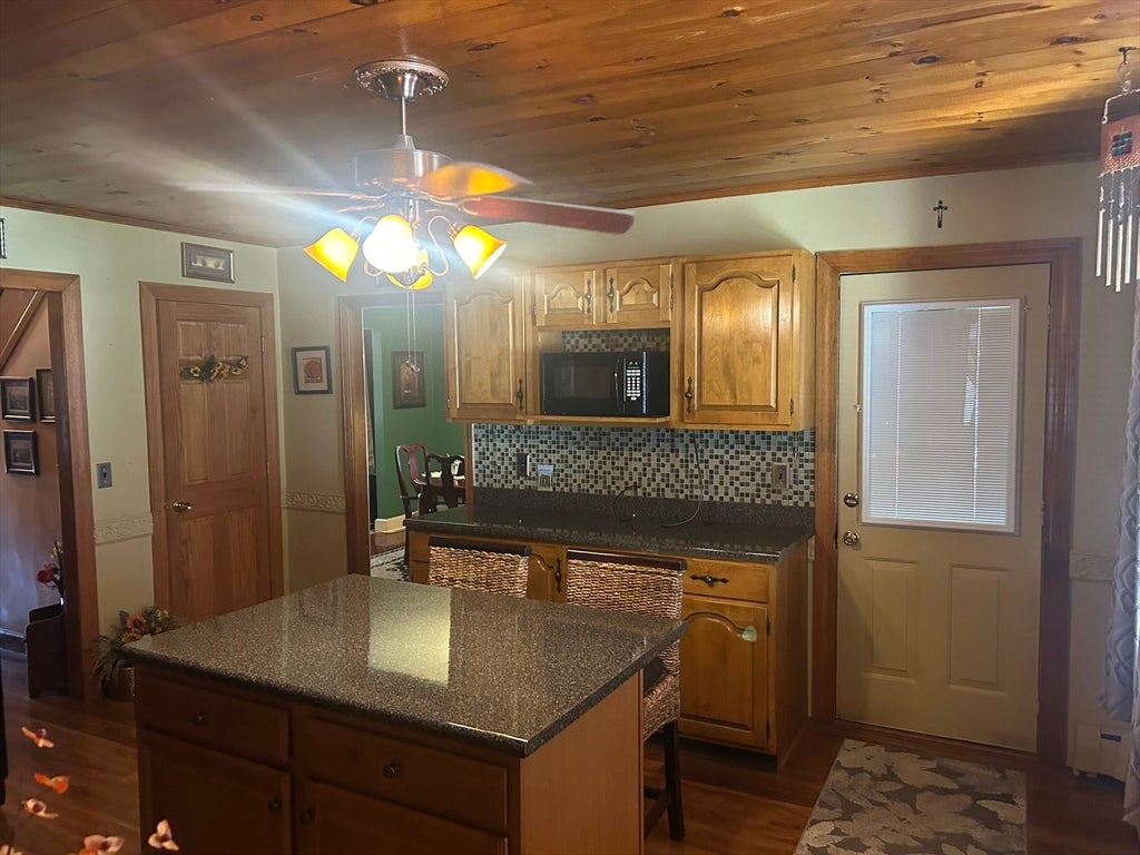 61 Catherine St, Chicopee, MA, 61 Catherine St, Chicopee, MA Photo #7