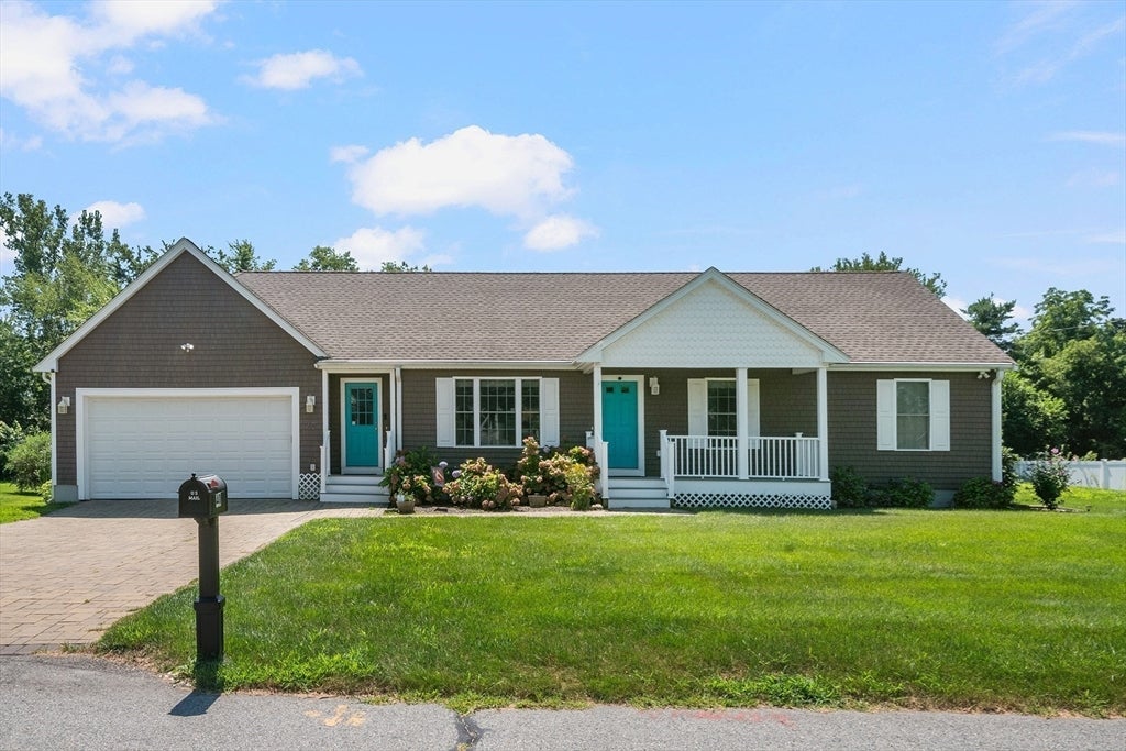 40 Oakland Ave, Swansea, MA, 40 Oakland Ave, Swansea, MA Photo #3