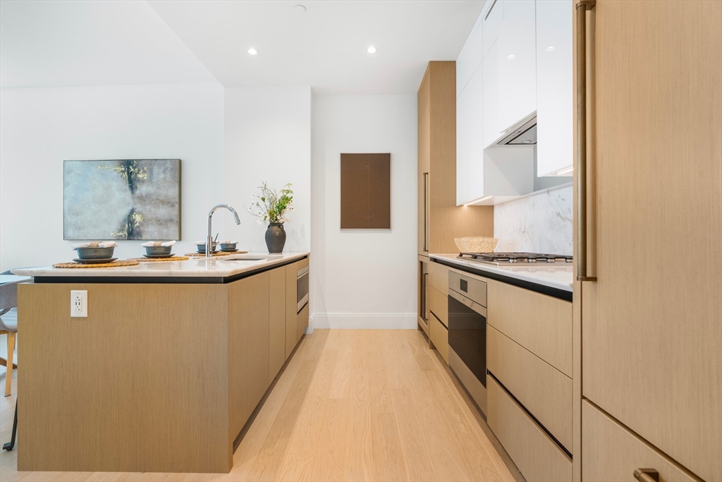 380 Harrison Ave PH2B