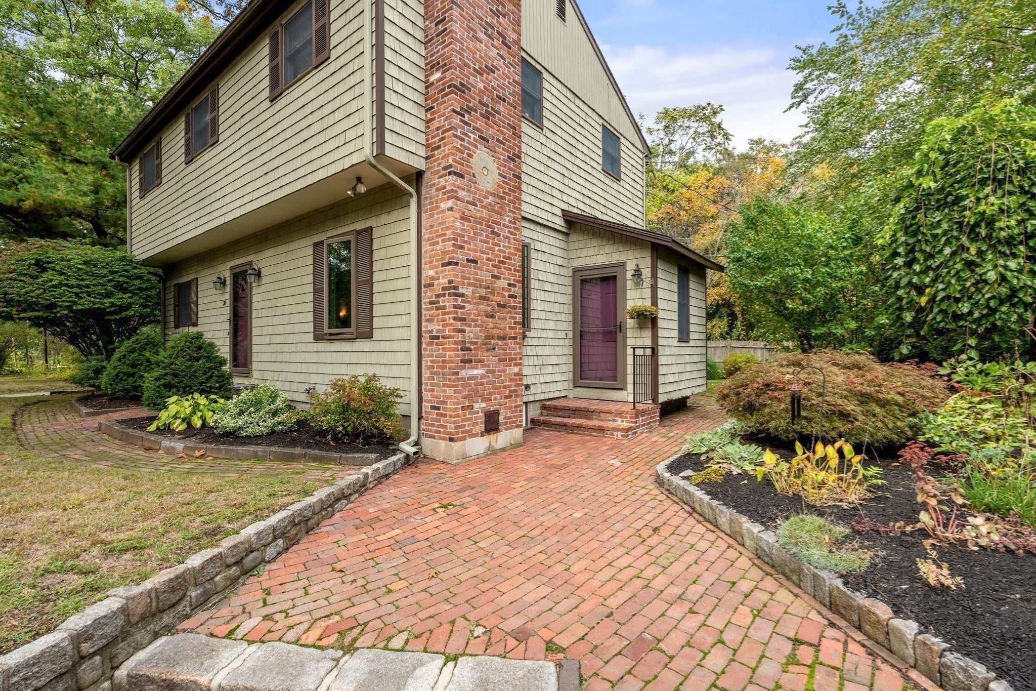 38 Hawthorne Rd