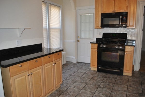 648 E. 6th St #1, Boston, MA, 648 E. 6th St #1, Boston, MA Photo #6