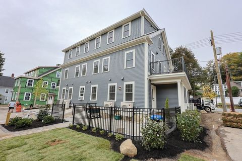 105 Market B Amesbury MA 01913