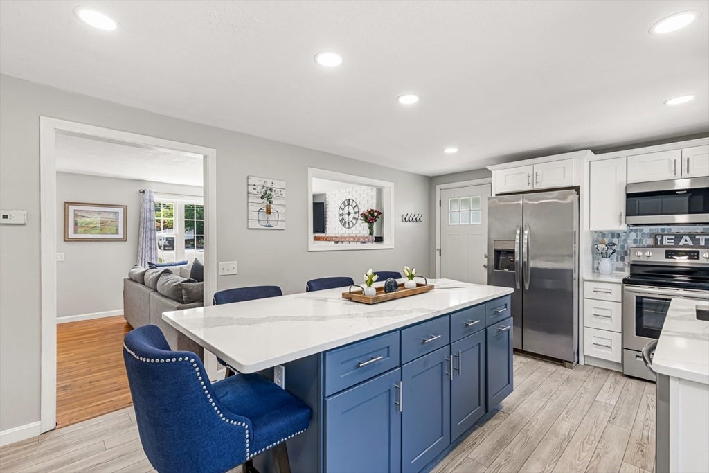 6 Oak Dr, Plainville, MA, 6 Oak Dr, Plainville, MA Photo #7