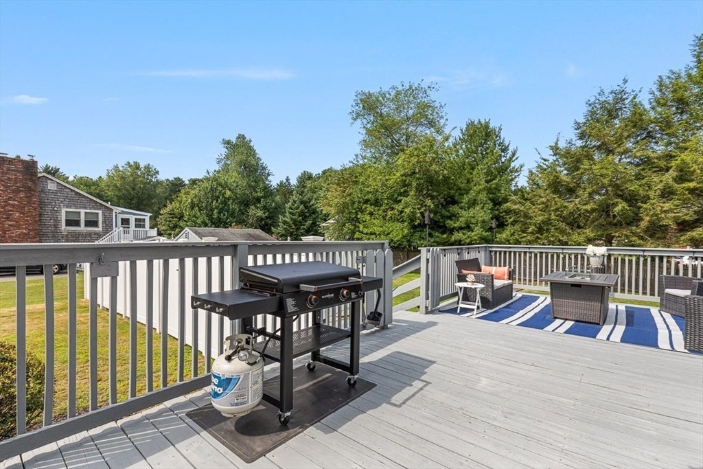 6 Oak Dr, Plainville, MA, 6 Oak Dr, Plainville, MA Photo #31