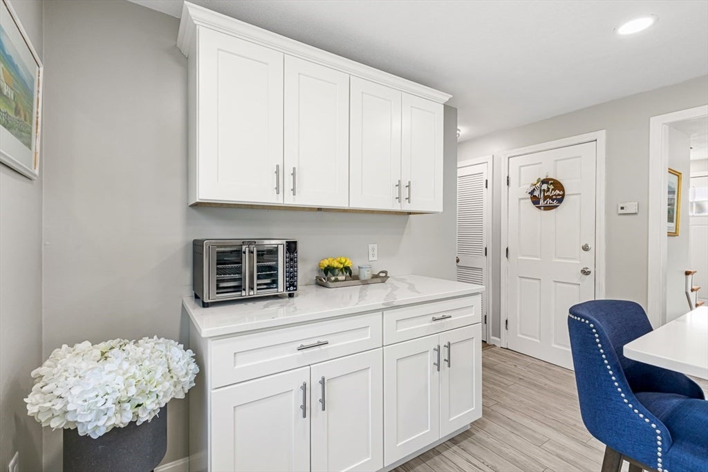 6 Oak Dr, Plainville, MA, 6 Oak Dr, Plainville, MA Photo #9