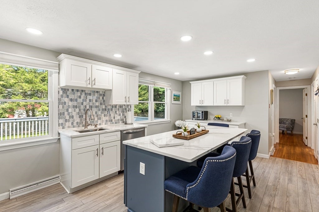 6 Oak Dr, Plainville, MA, 6 Oak Dr, Plainville, MA Photo #5