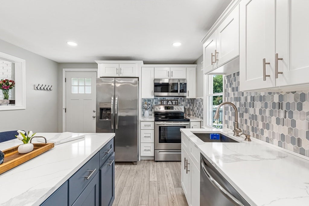 6 Oak Dr, Plainville, MA, 6 Oak Dr, Plainville, MA Photo #8