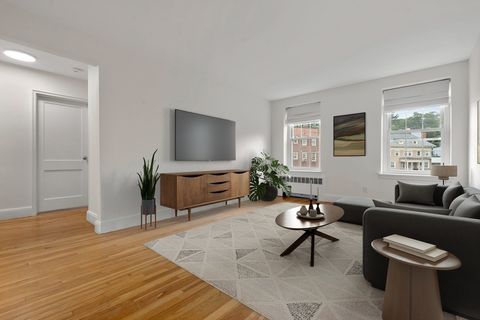 23 Englewood Ave 4 Brookline MA 02445