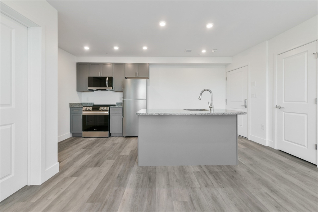 585 Essex St #618, Lynn, MA Photo #1