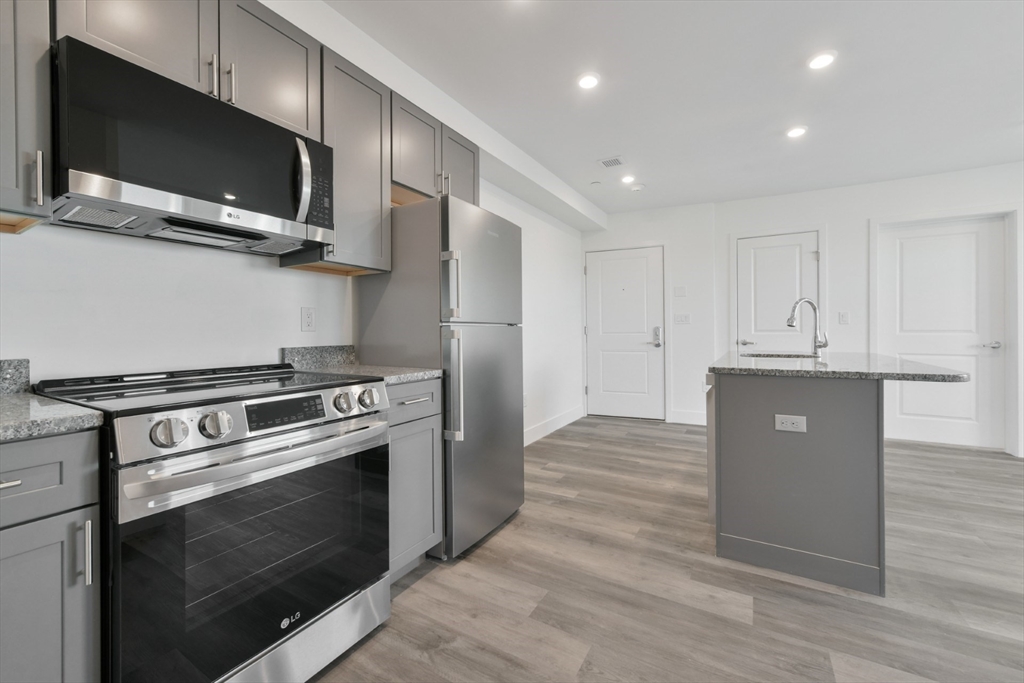 585 Essex St #618, Lynn, MA Photo #8