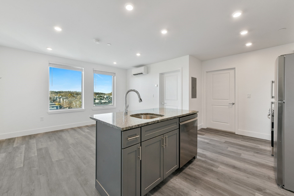 585 Essex St #618, Lynn, MA Photo #10