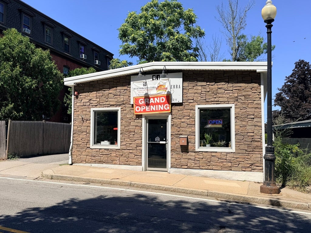 9 Sterling St