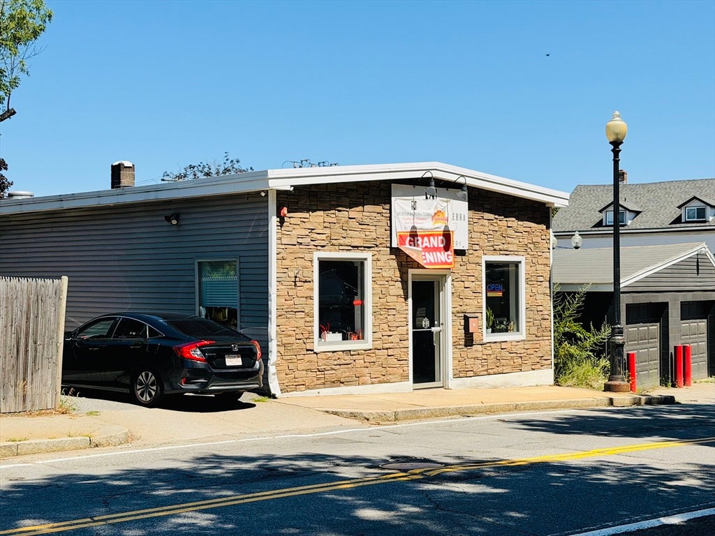 9 Sterling St