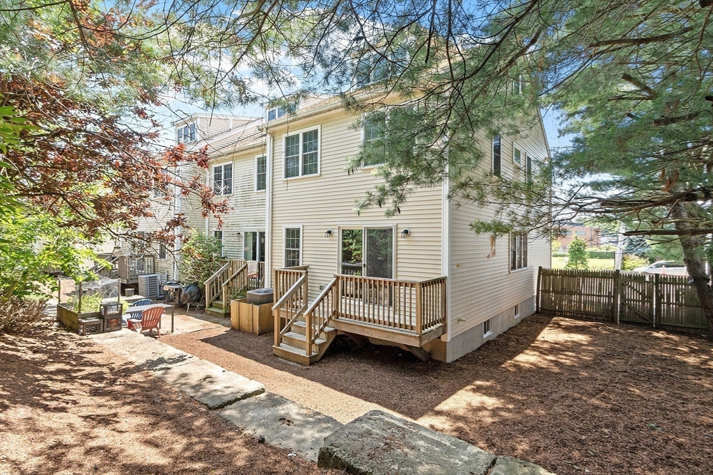 51 Loomis Street 51