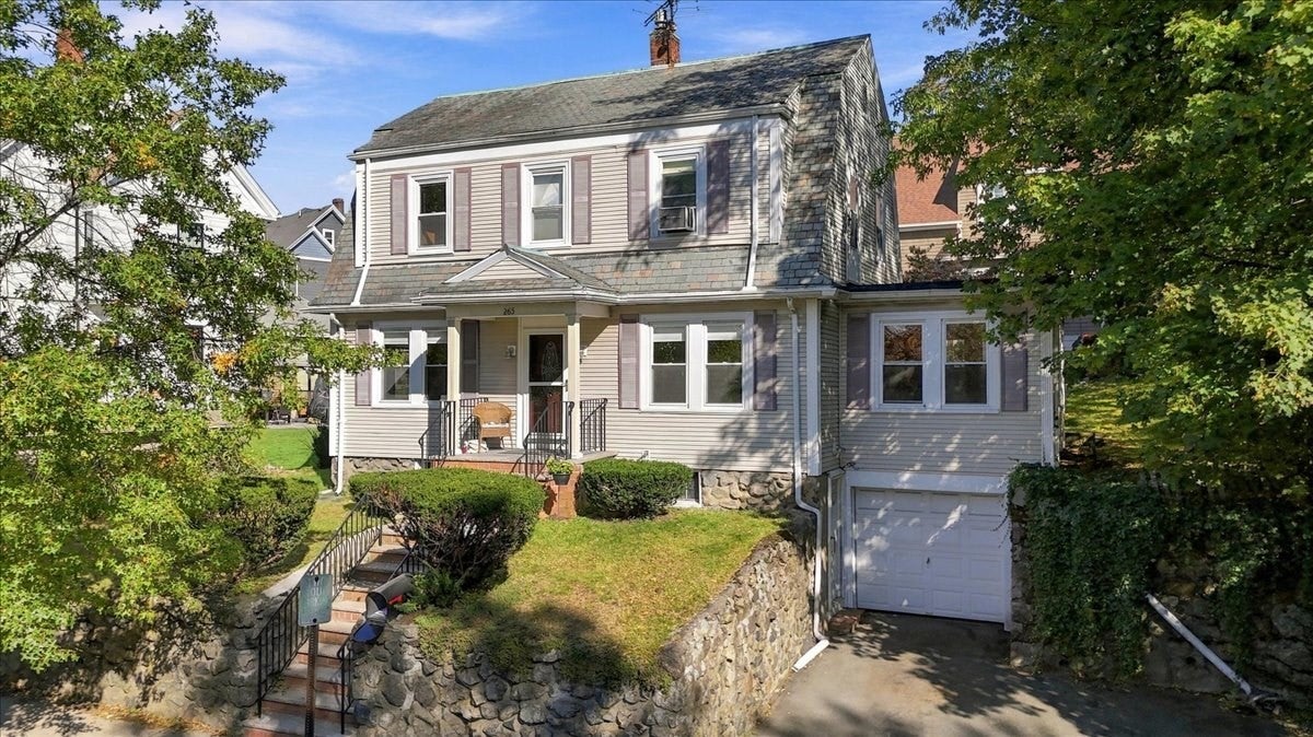 Photo of 265 Main St, Melrose, MA