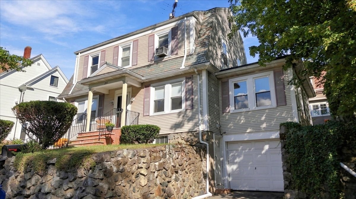265 Main St