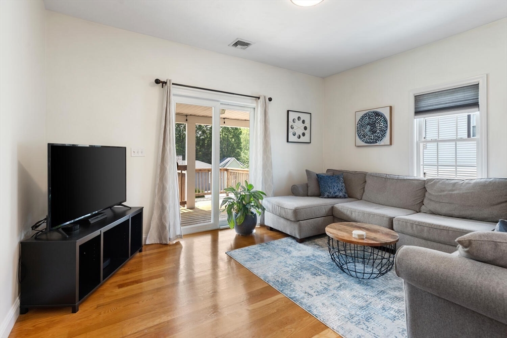 2 Hart St B