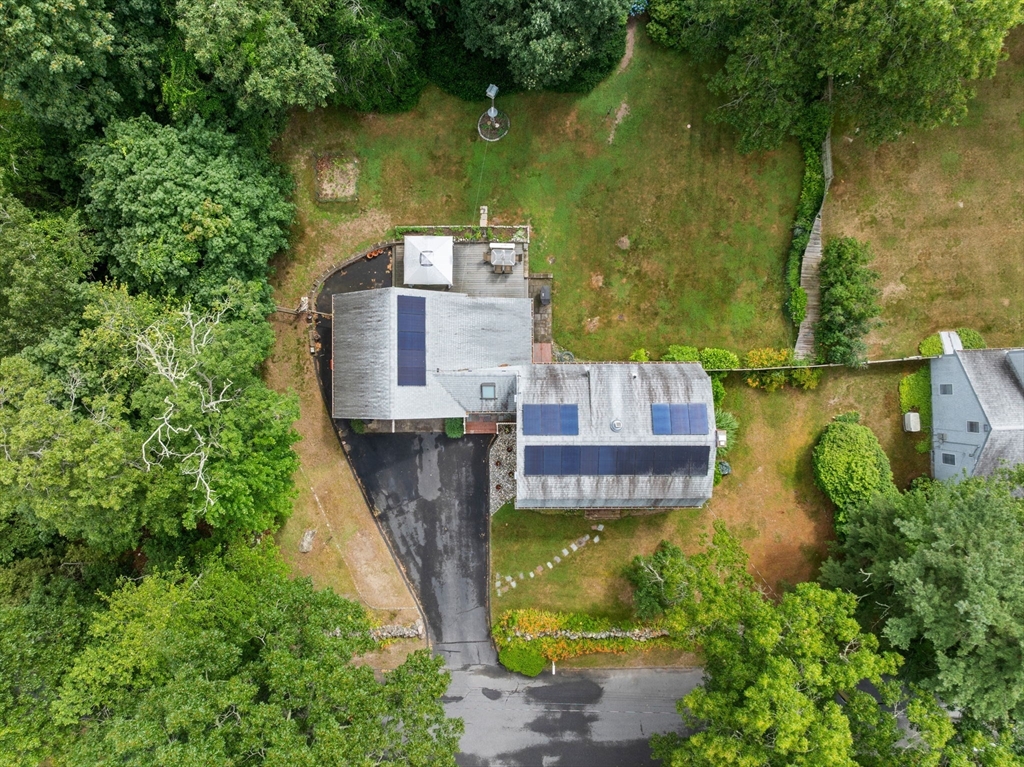10 Gosnold St