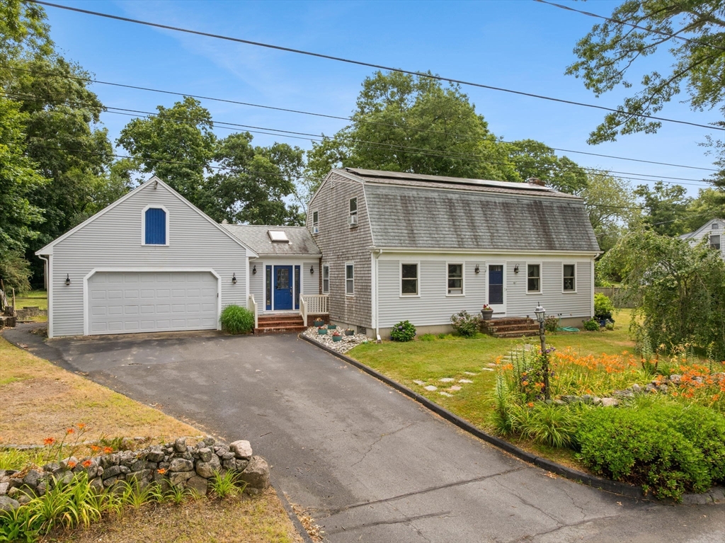10 Gosnold St