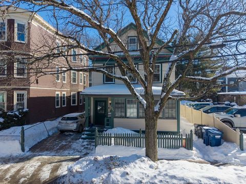 Photo of 260 Brookline Street #1, Cambridge, MA 02139 (MLS # 73488774)