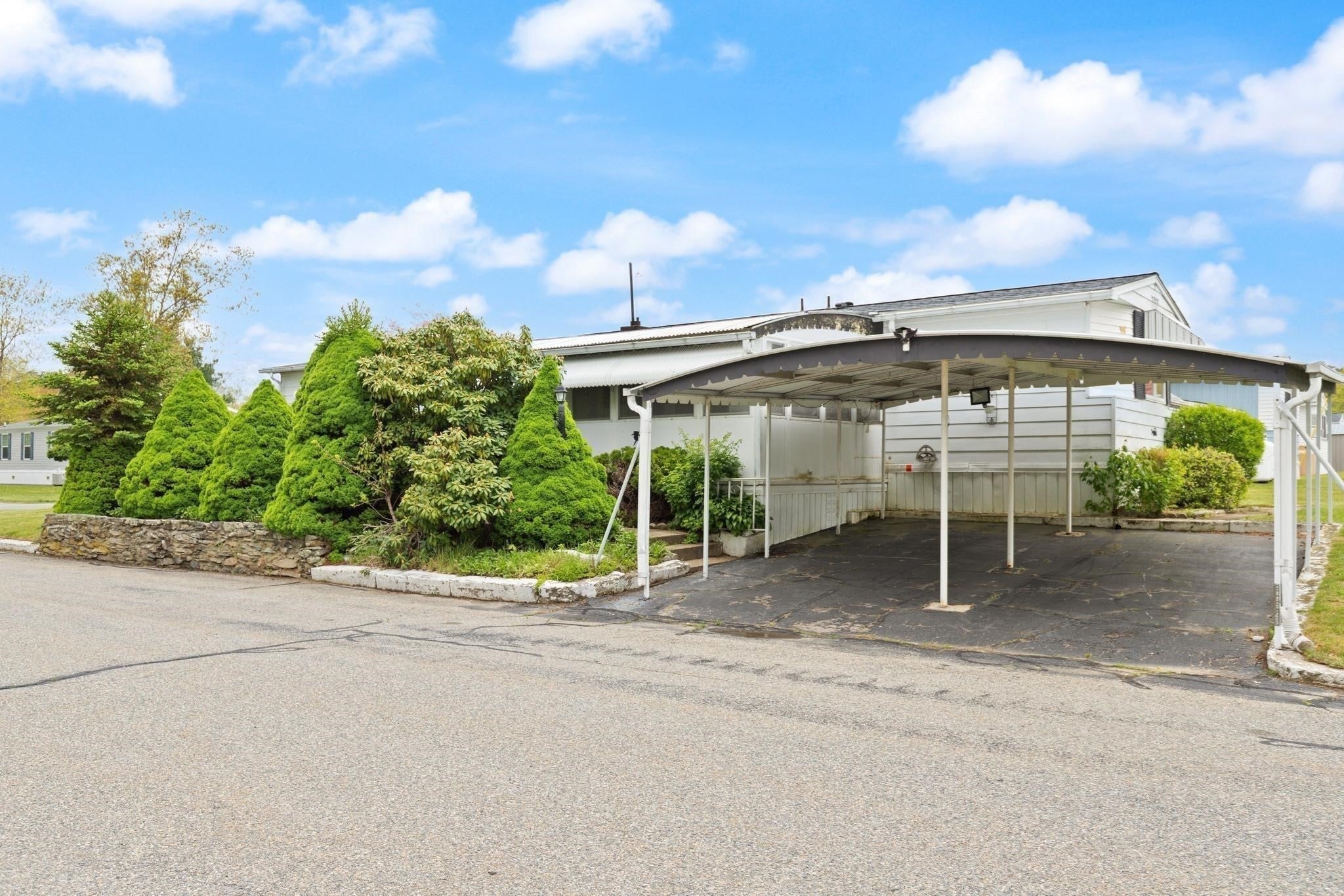 48 Easy Street