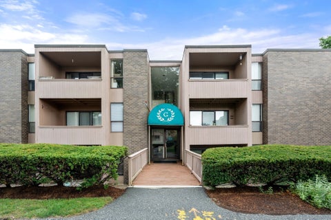 Photo of 64 Shrewsbury Green Dr #E, Shrewsbury, MA 01545 (MLS # 73575782)