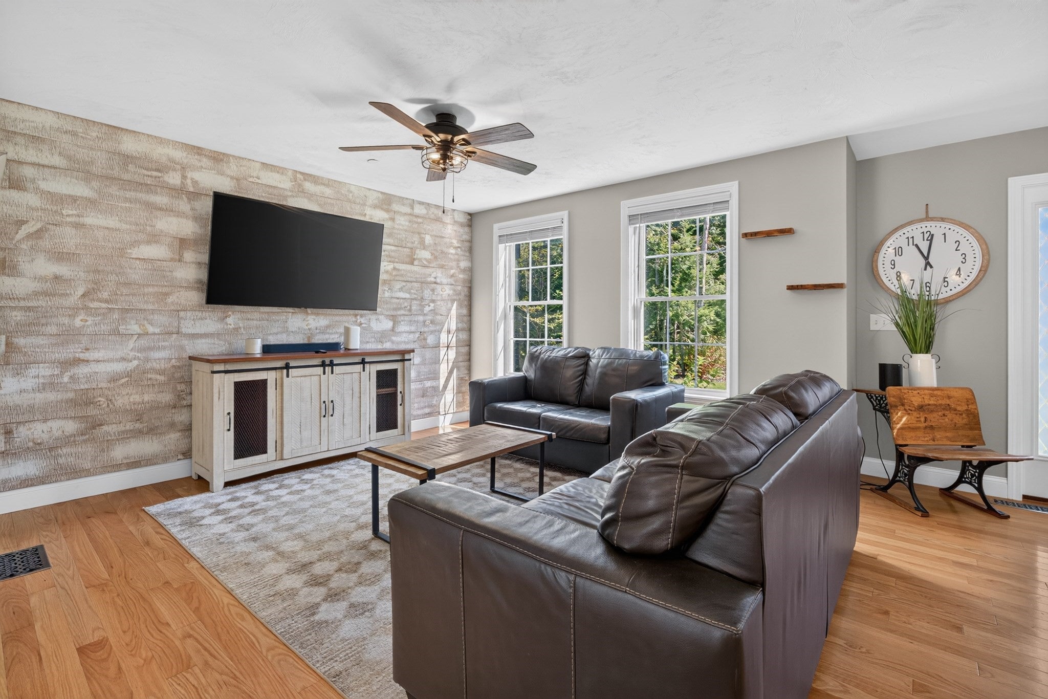 11 Bancroft Circle, Mont Vernon, NH Photo #12