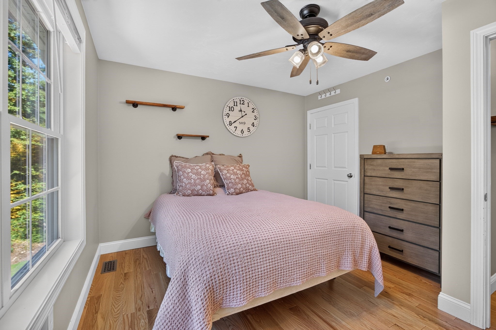 11 Bancroft Circle, Mont Vernon, NH Photo #31