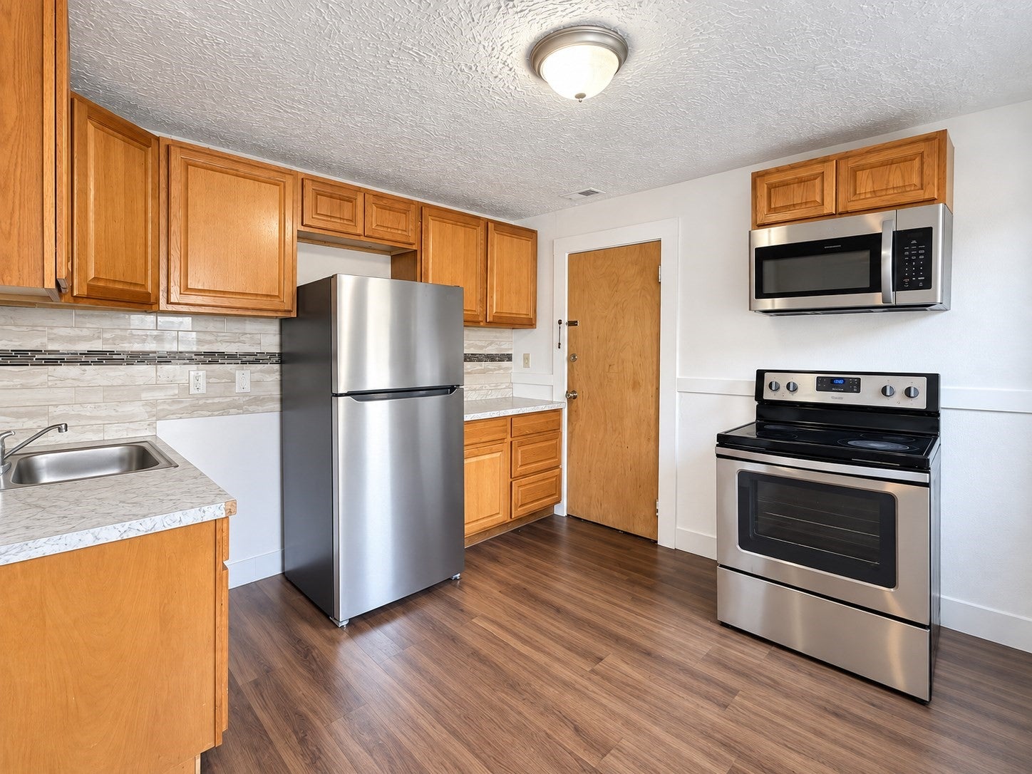 Click for 163 Union St #2, Everett, MA slideshow Click for 163 Union St #2, Everett, MA slideshow