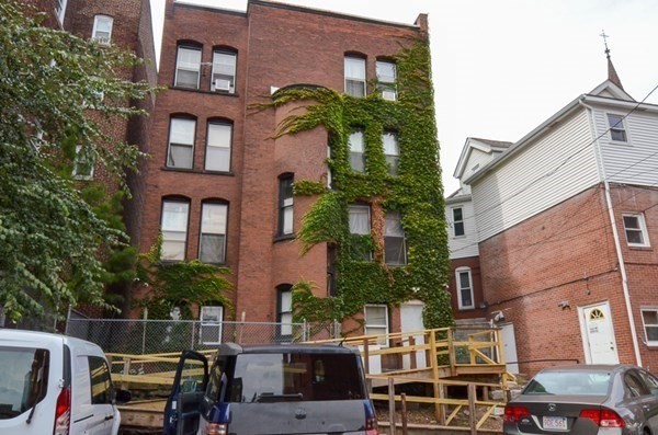 11 Irving St
