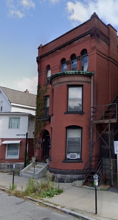 11 Irving St
