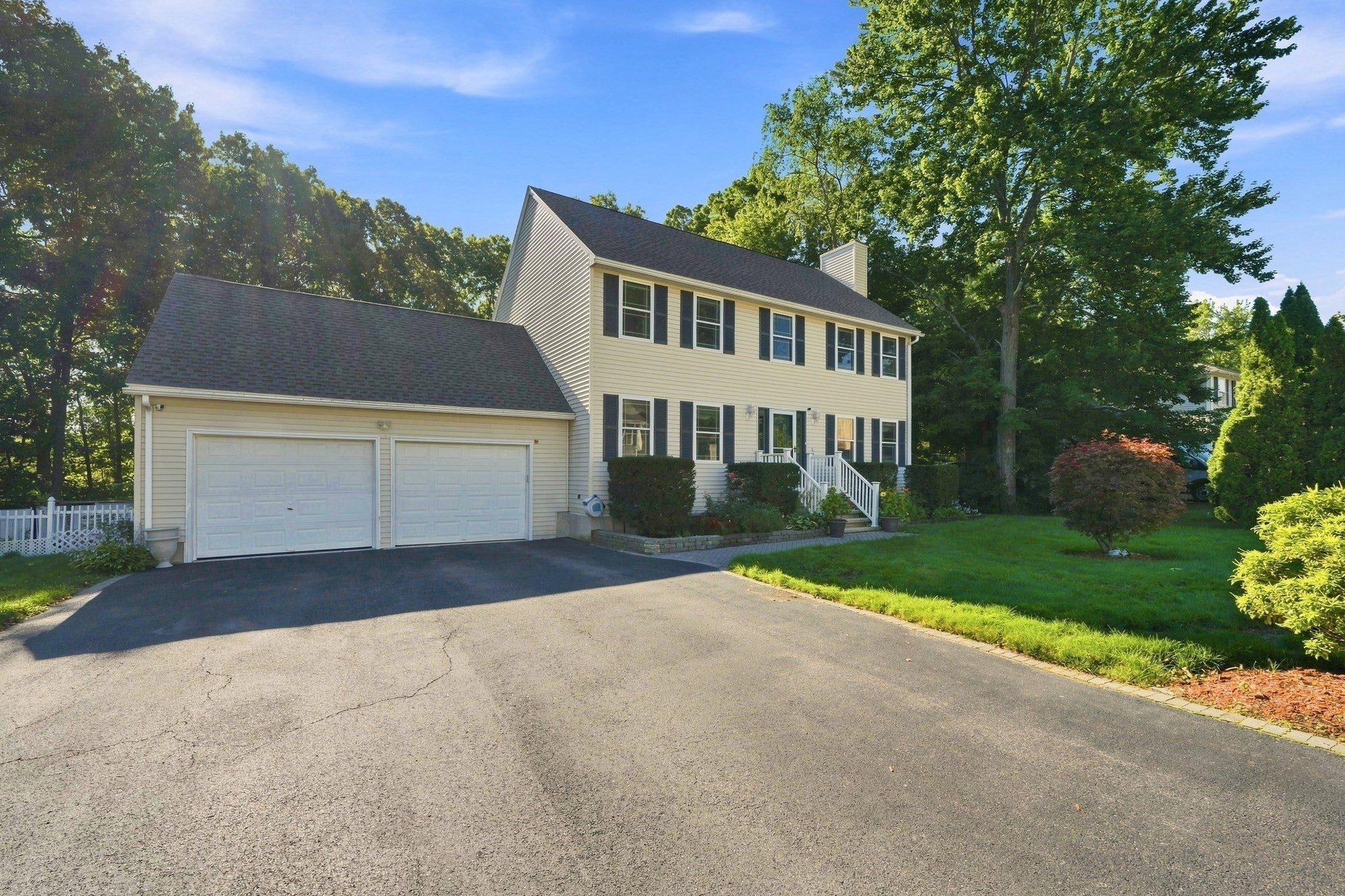 5 Lady Slipper Ln, Methuen, MA Photo #1