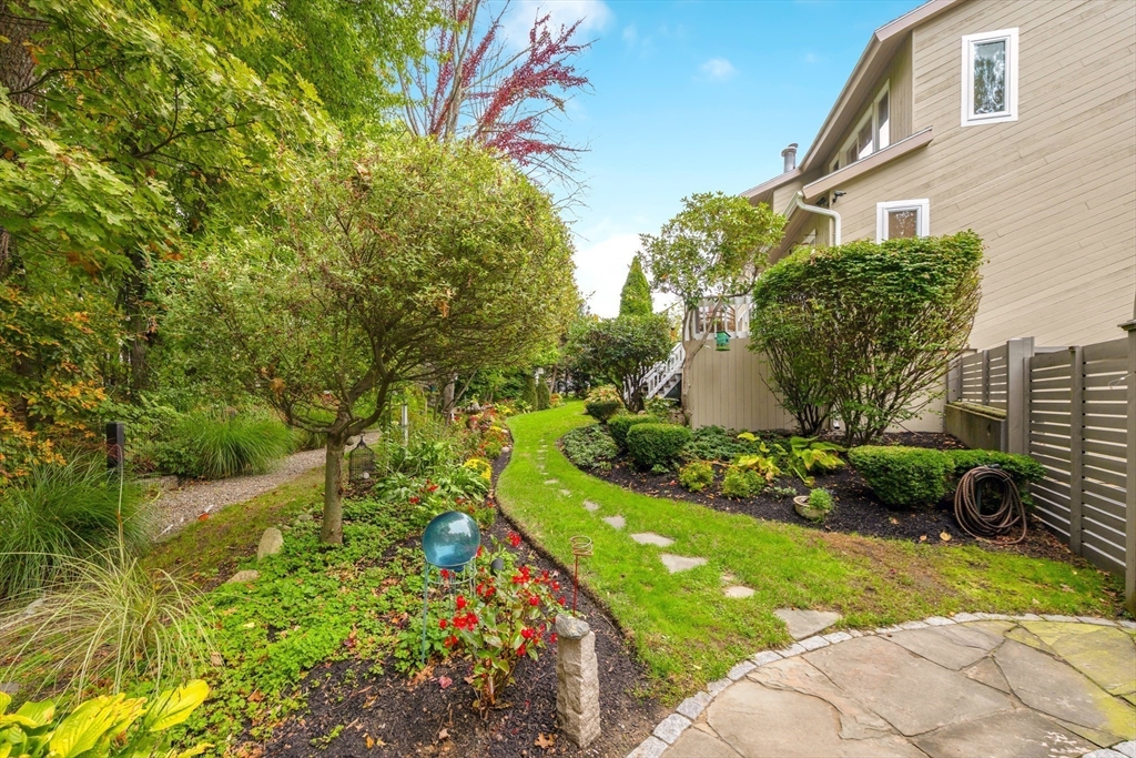 43 Ledgebrook Avenue