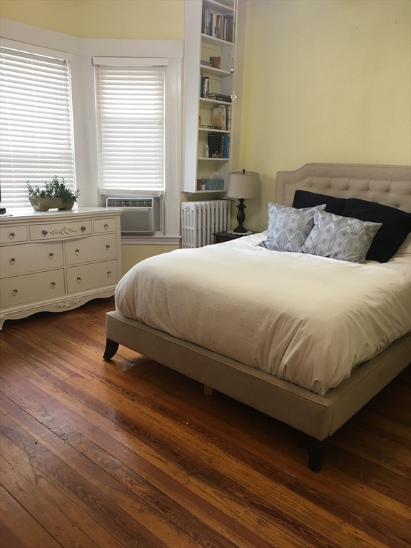 426 East Sixth Street South Boston 1