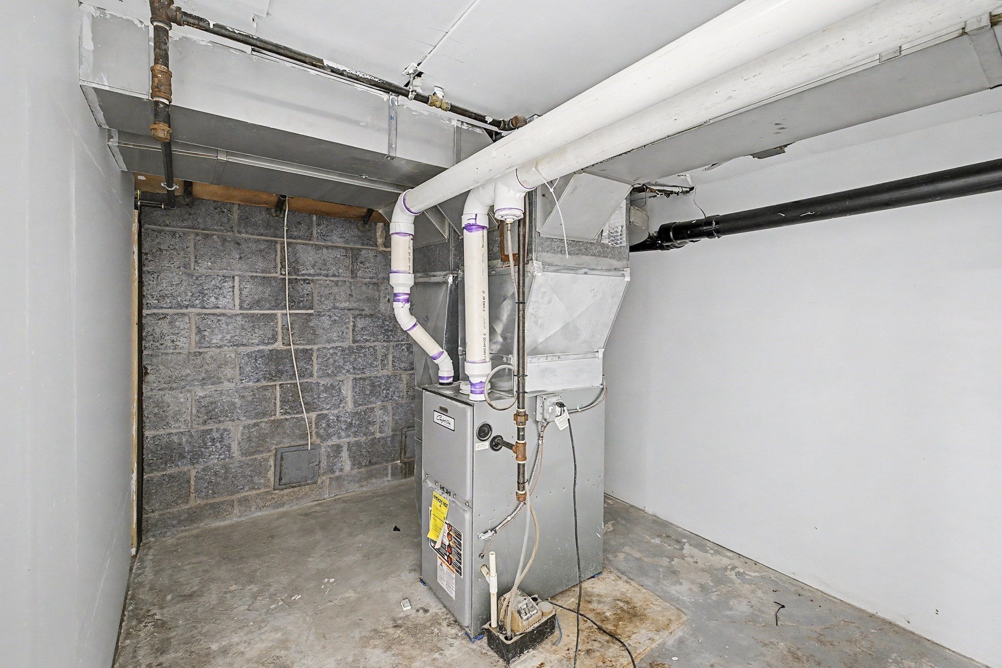 1161 E Mountain Rd, Westfield, MA, 1161 E Mountain Rd, Westfield, MA Photo #19