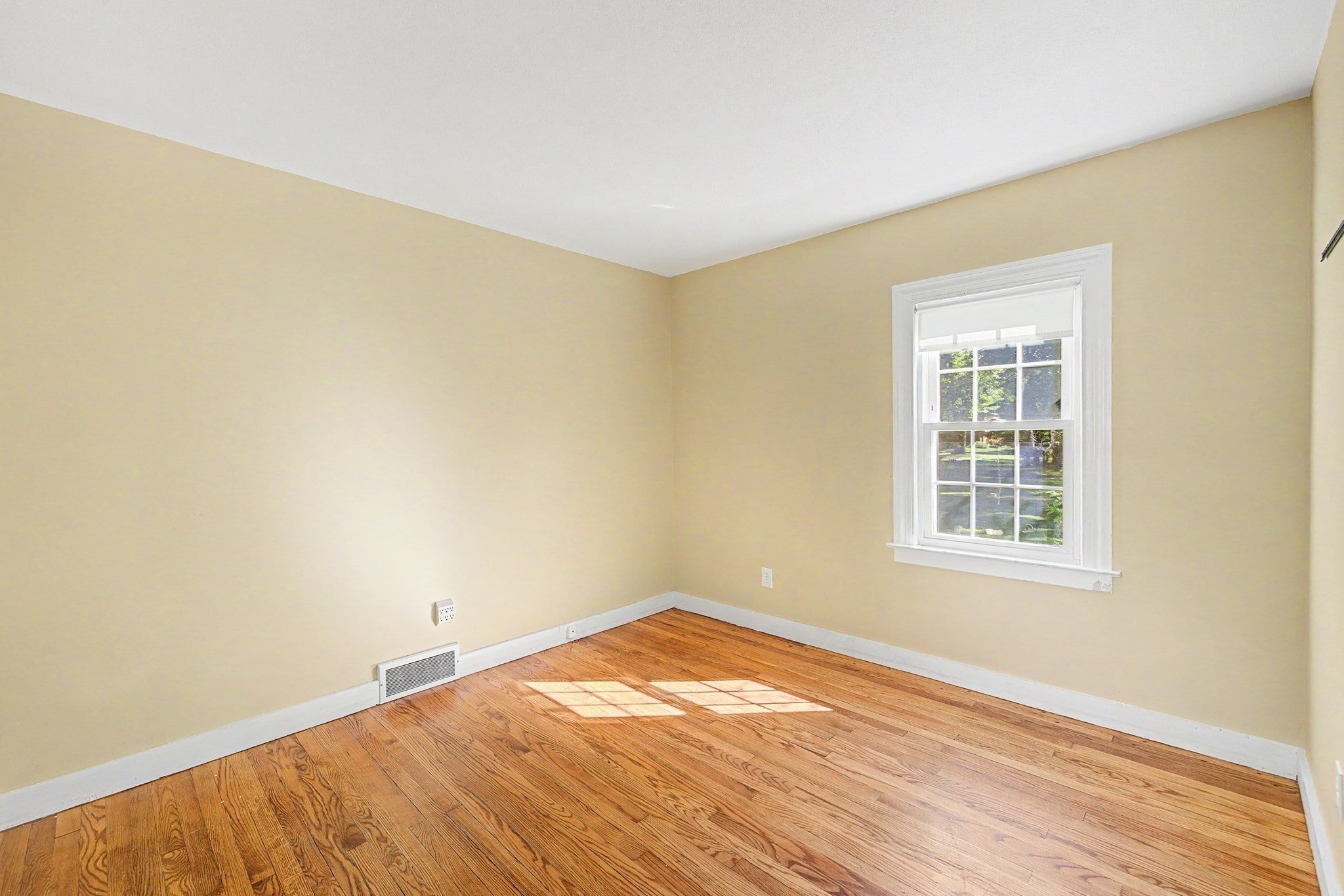 1161 E Mountain Rd, Westfield, MA, 1161 E Mountain Rd, Westfield, MA Photo #13
