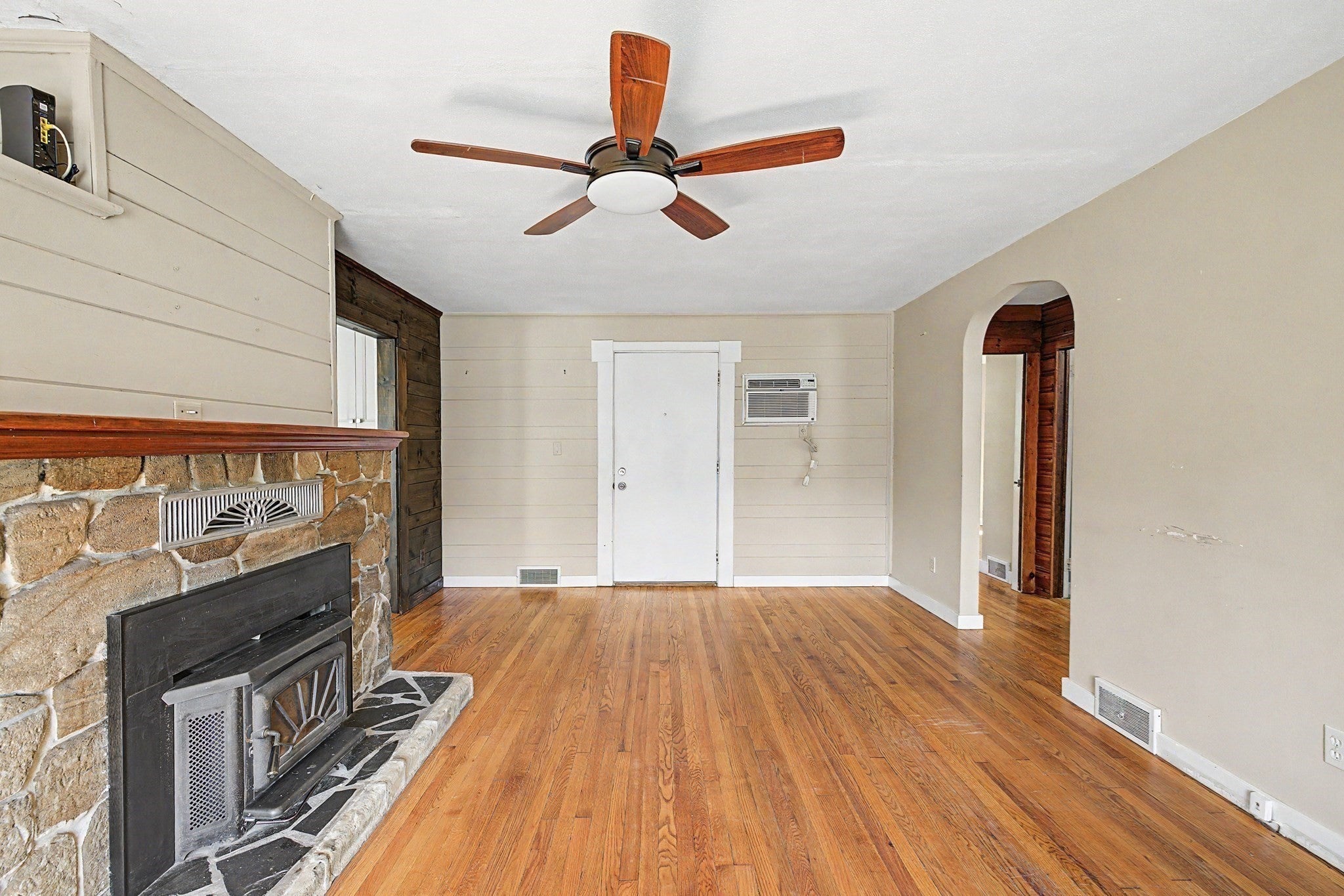 1161 E Mountain Rd, Westfield, MA, 1161 E Mountain Rd, Westfield, MA Photo #12