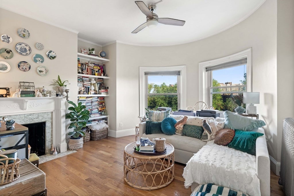 Photo of 386 Commonwealth Ave #51, Boston, MA