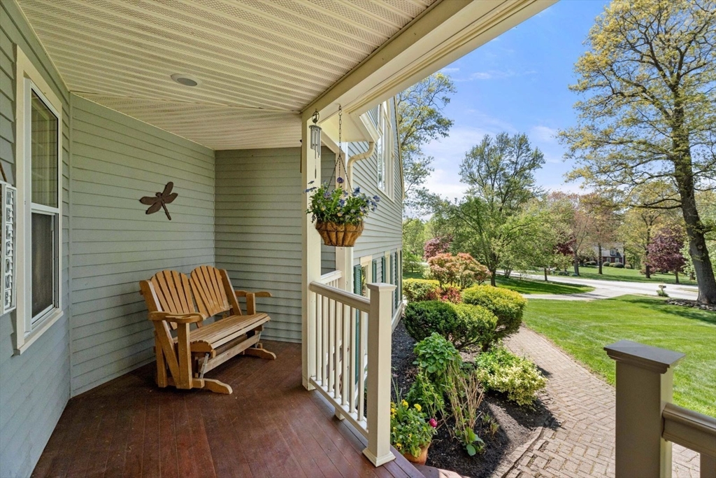 13 Lisa Ln