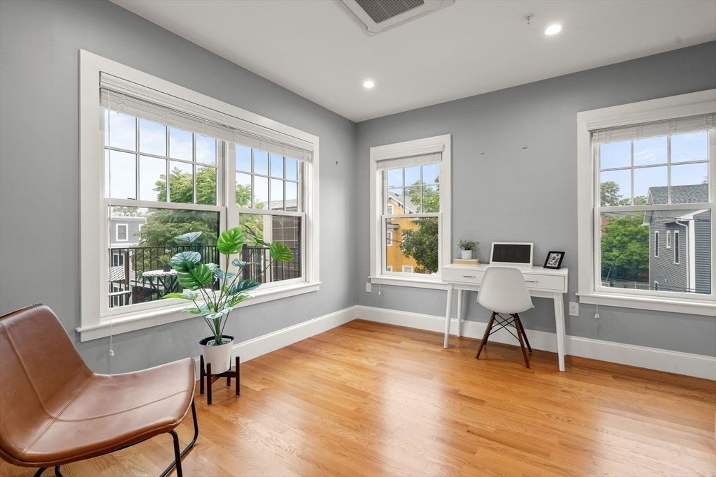 15 Ashland St #2A, Boston, MA Photo #7