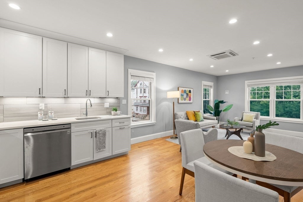 15 Ashland St #2A, Boston, MA Photo #3