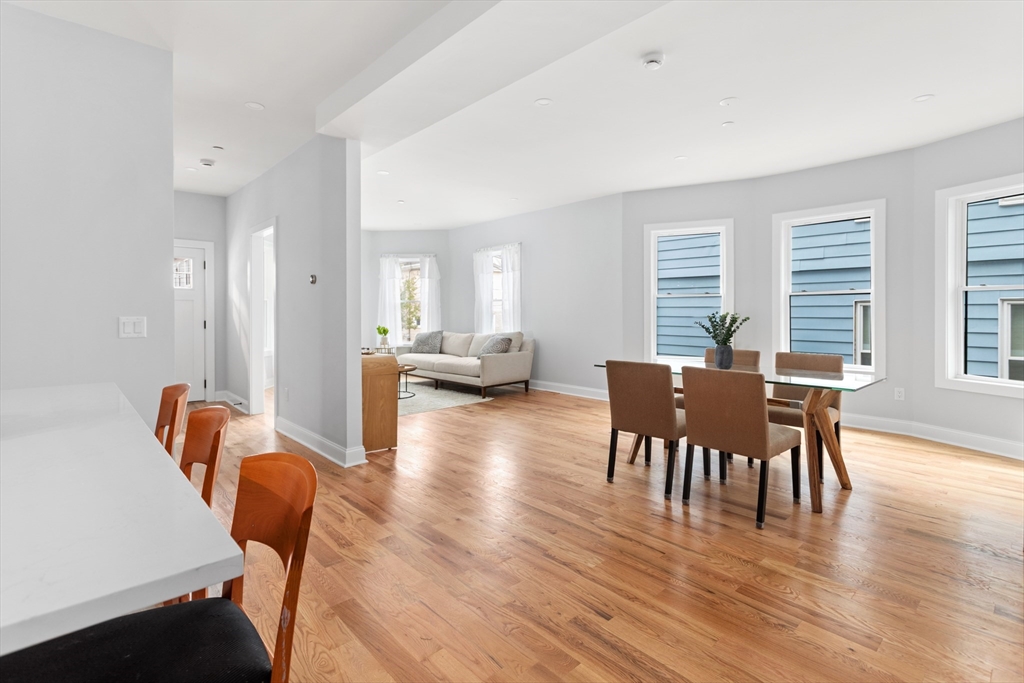 36 Burnside Ave 1