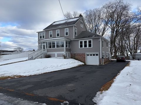 Photo of 58 Ashley Rd #2, Holyoke, MA 01040 (MLS # 73467334)