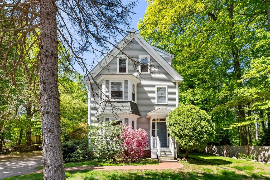 956 Bay Road 1