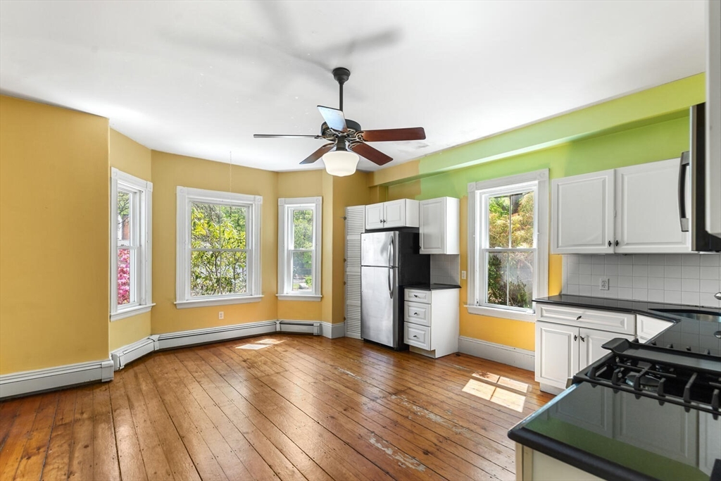 956 Bay Road 1