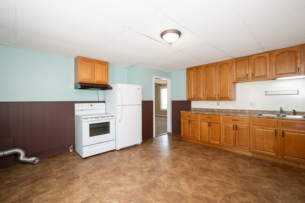 25 Cohasse St
