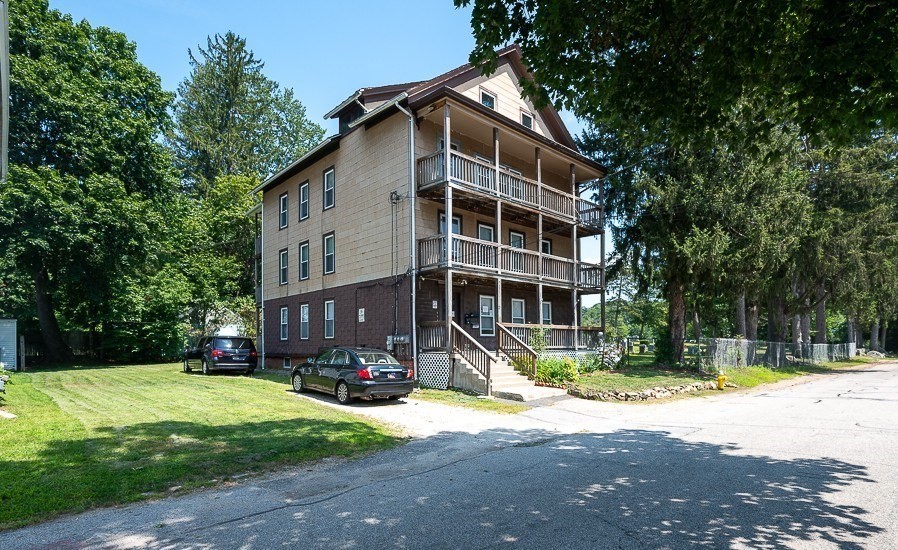 25 Cohasse St
