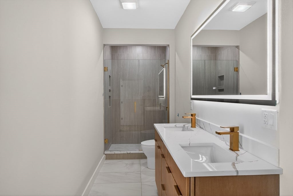 21 Hutchinson Street #1, Winthrop, MA, 21 Hutchinson Street #1, Winthrop, MA Photo #8