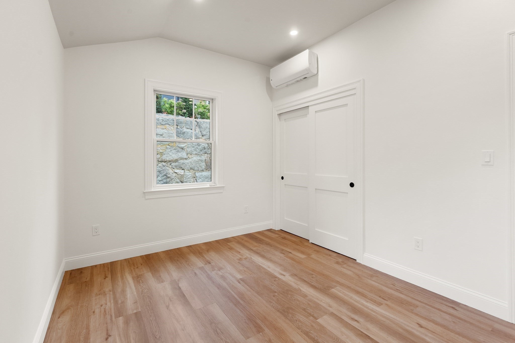 32 Beacon Street #5, Gloucester, MA, 32 Beacon Street #5, Gloucester, MA Photo #19